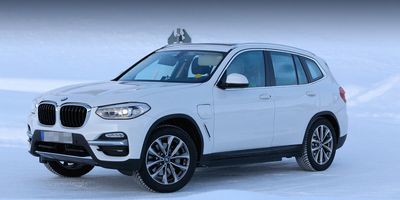 Электромобиль BMW iX3 на тестах