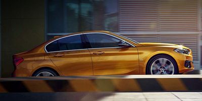 Седан BMW 1 Series начали продавать в Мексике