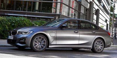 Плагин-гибрид BMW 330е