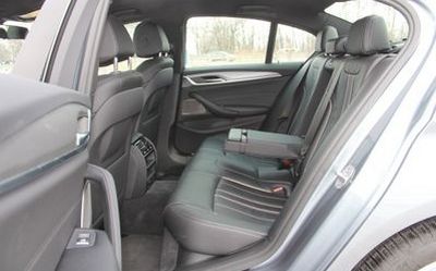 Второй ряд BMW 530e iPerformance