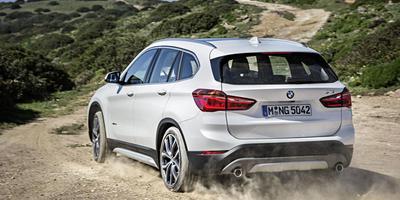Увеличенная высота кузова добавила пространства в салоне нового BMW X1